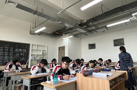 郑州艺术生文化课培训学校哪家好？优状元高考学校教学特色