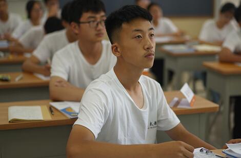 郑州高考冲刺集训班哪家好_优状元学校靠谱吗